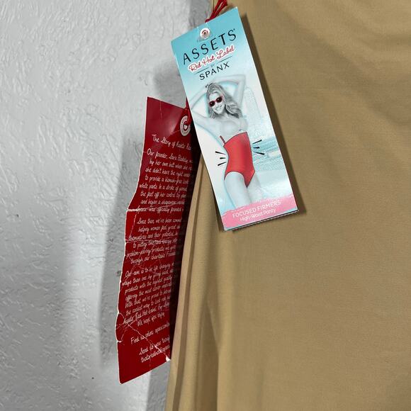 NEW! Spanx Assets High Waist Panty Focused Firmers - 1X - Picture 2 of 6